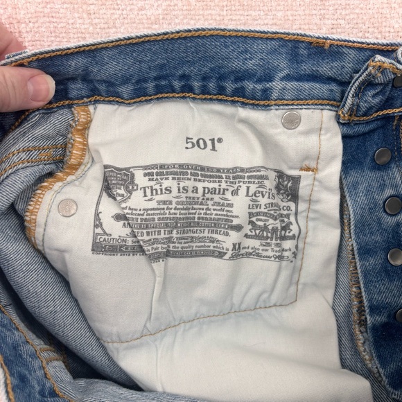 Levi’s genuine 501 Denim frayed distressed Shorts Sz 27 - Picture 9 of 12